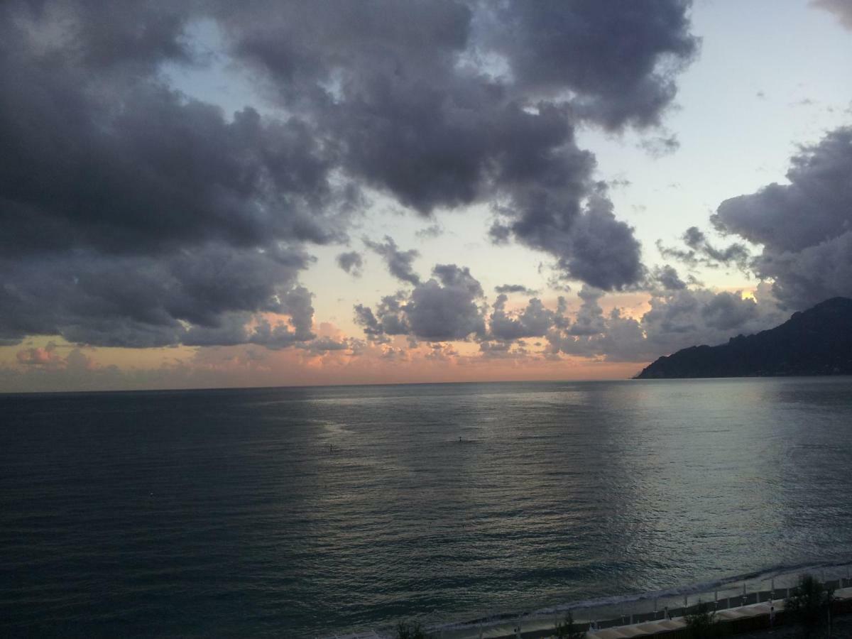 Casa Vista Mare Appartement Salerno Buitenkant foto